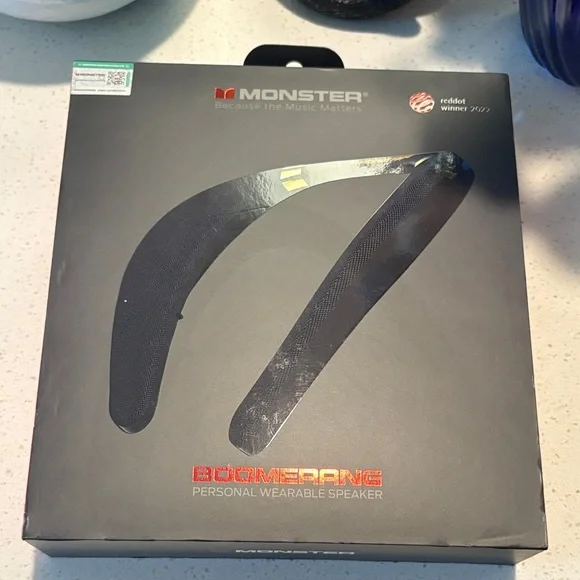 Boomerang Black Wearable Speaker - Picture 1 of 1